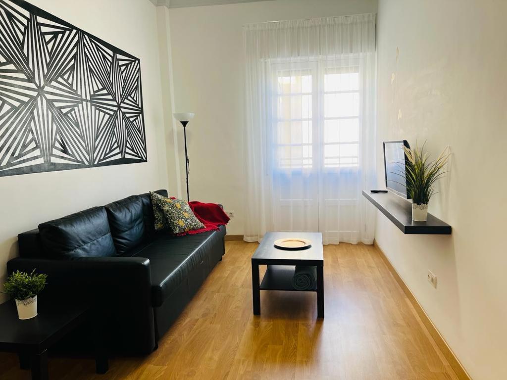 Oran Tenerife Suites Apartment